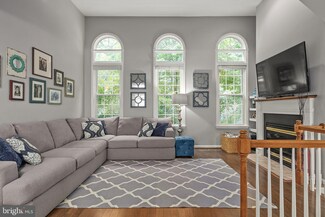 4658 W Braddock Rd, Alexandria, VA 22311