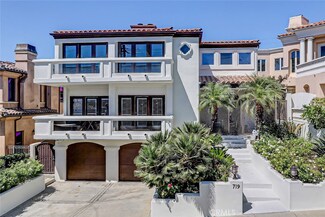 719 11th St, Manhattan Beach, CA 90266