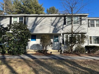 40 Boulder Dr, Londonderry, NH 03053