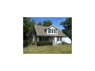 108 Maple St, Lathrop, MO 64465