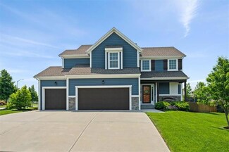 2271 W Park St, Olathe, KS 66061