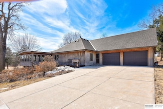 14919 Fort St, Omaha, NE 68116