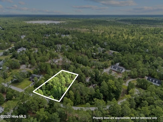 251 Foxcroft Rd, Boiling Spring Lakes, NC 28461