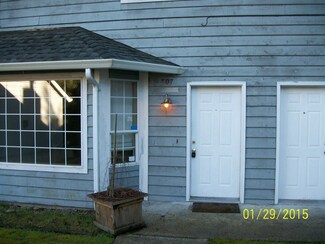 207 View Rd Unit 207, Steilacoom, WA 98388