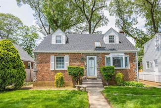342 Garfield Ave, West Hempstead, NY 11552