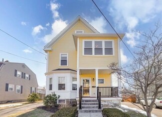 216 Willow St Unit 2, West Roxbury, MA 02132