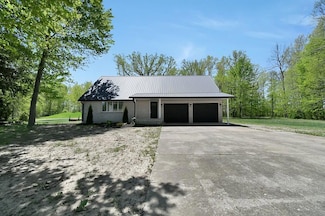 5616 Windfall Rd, Galion, OH 44833