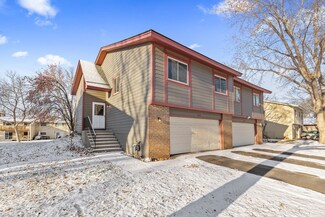 7000 Chaparral Ln, Chanhassen, MN 55317