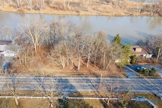 30555 E River Rd, Perrysburg, OH 43551