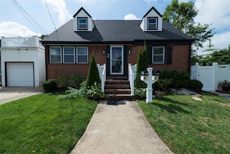 2 Rhame Ave Unit lower, East Rockaway, NY 11518