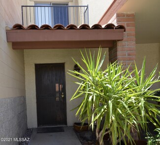 2011 W Bramburgh Ct, Tucson, AZ 85713