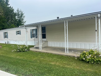 211 Rona Blvd, Pataskala, OH 43062