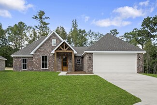 611 Nellwood Dr, Hattiesburg, MS 39402