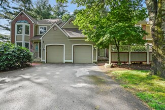 26 Hickory Ln, Windham, NH 03087