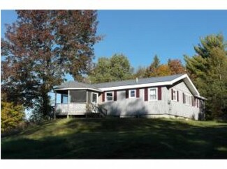 473 N Kirby Rd, Lyndonville, VT 05851