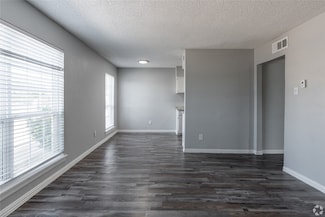 2728 N Buckner Blvd Unit 132, Dallas, TX 75228
