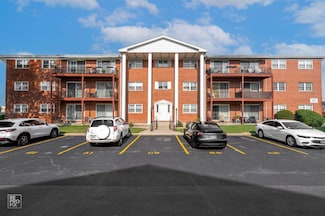 6135 W 94th St Unit B1, Oak Lawn, IL 60453