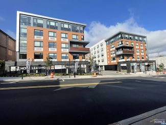 470 Main St Unit 618, Fort Lee, NJ 07024