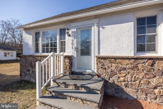 901 Wildwood Ave, Williamstown, NJ 08094