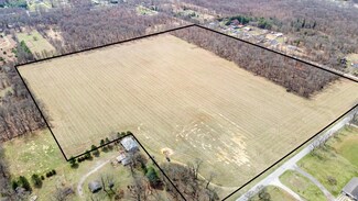 250 S Hillcrest Rd, Knox, IN 46534