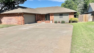 2818 Robin Ridge Rd, Woodward, OK 73801