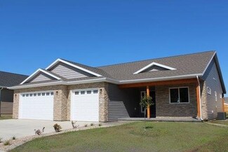 27 Hanfield Ct, Surrey, ND 58785
