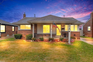 28611 Fountain St, Roseville, MI 48066