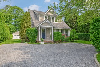 23 Pulaski Ave, Southampton, NY 11968