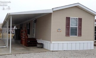 1027 Hen Island Ln, Oak Harbor, OH 43449