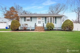 353 Hazelwood Place, Piscataway, NJ 08854
