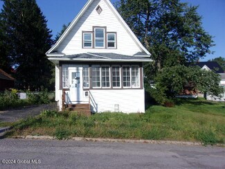 15 Whitmore Ave, Johnstown, NY 12095
