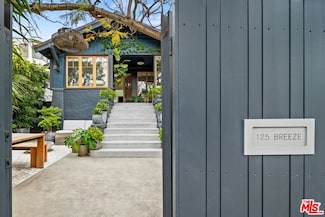 125 Breeze Ave, Venice, CA 90291