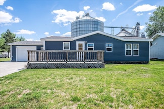 18 Weare St, Woodbine, IA 51579