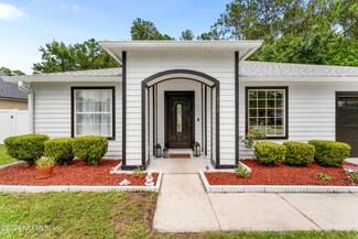 1519 Marble Lake Dr, Jacksonville, FL 32221