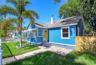 1115 8th St N, Saint Petersburg, FL 33701