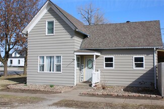 211 S Maple Ave, Woodward, IA 50276