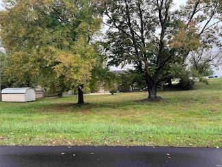 1425 S 1st St, Boonville, IN 47601