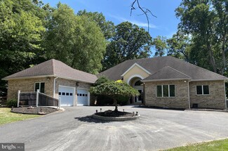 14 Mansion Hill Dr, Ewing, NJ 08628