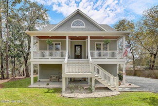 109 Drake Rd, Hampstead, NC 28443