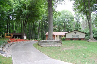 5211 Forestview Ct, Hudsonville, MI 49426