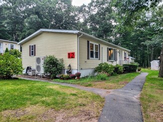 12 Lodgepole Ln, Kingston, MA 02364