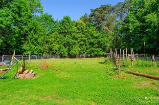 6016 Claybar Ct, Clover, SC 29710