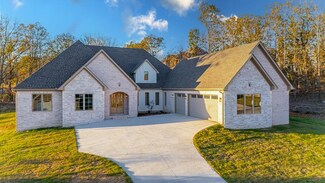 951 Fern Ridge Rd, Sherwood, AR 72120