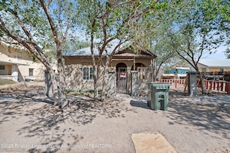 308 10th St, Carrizozo, NM 88301
