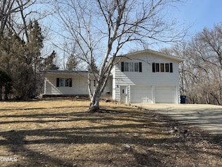 1125 8th Ave NW, Jamestown, ND 58401