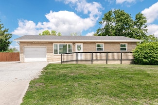4070 W 3rd St, Bloomington, IN 47404