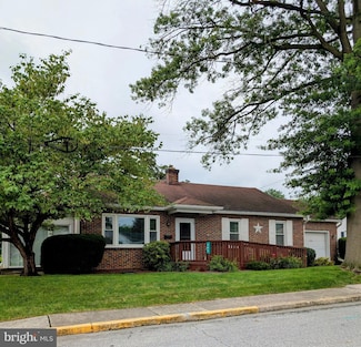 202 N Grant St, Manheim, PA 17545