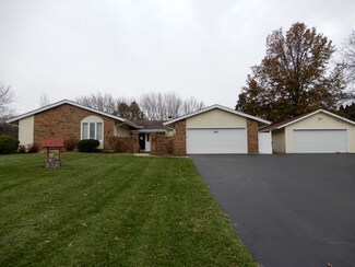 8591 Carradale Dr, Caledonia, IL 61011