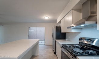 2625 E 10th St, Tempe, AZ 85281