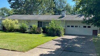 51 Campus Dr W, Buffalo, NY 14226